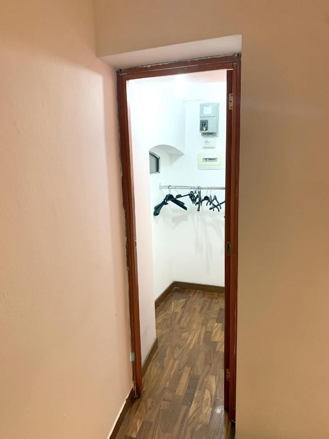 Chiostro Di Santa Chiara Bed & Breakfast Наполи Екстериор снимка